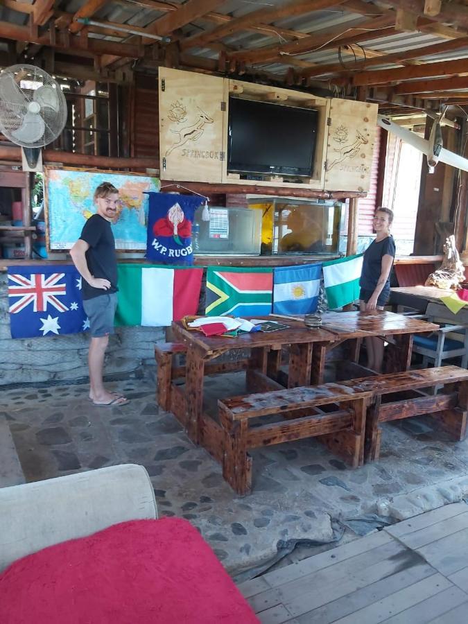 Eagles Nest Hostel Plus Self Catering Private Units Coffee Bay Eksteriør bilde