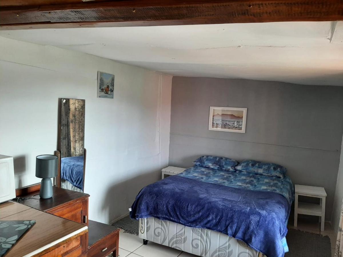 Eagles Nest Hostel Plus Self Catering Private Units Coffee Bay Eksteriør bilde