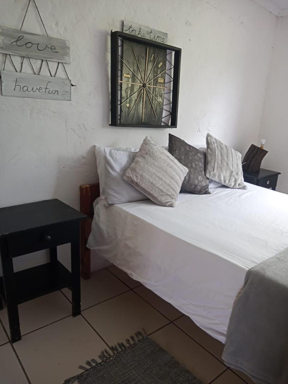 Eagles Nest Hostel Plus Self Catering Private Units Coffee Bay Eksteriør bilde
